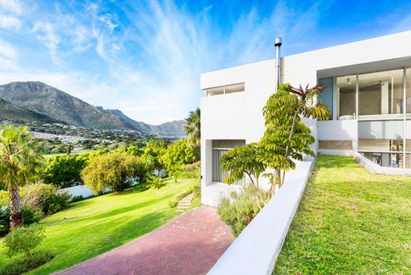 6 Bedroom Property for Sale in Hout Bay Western Cape